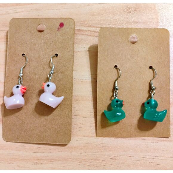 (2) New Rubber Duckie Earrings Clear Blue & Lt Lavender Lucky Duck Jeep Cruises - Picture 1 of 3